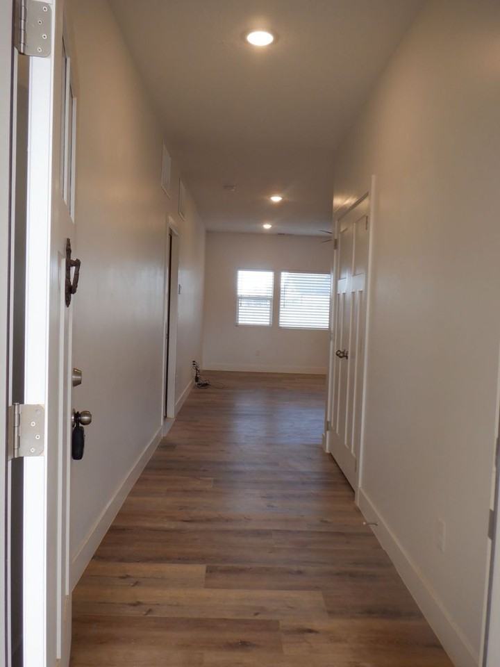 3182 W 1775 N - Photo 2 of 20
