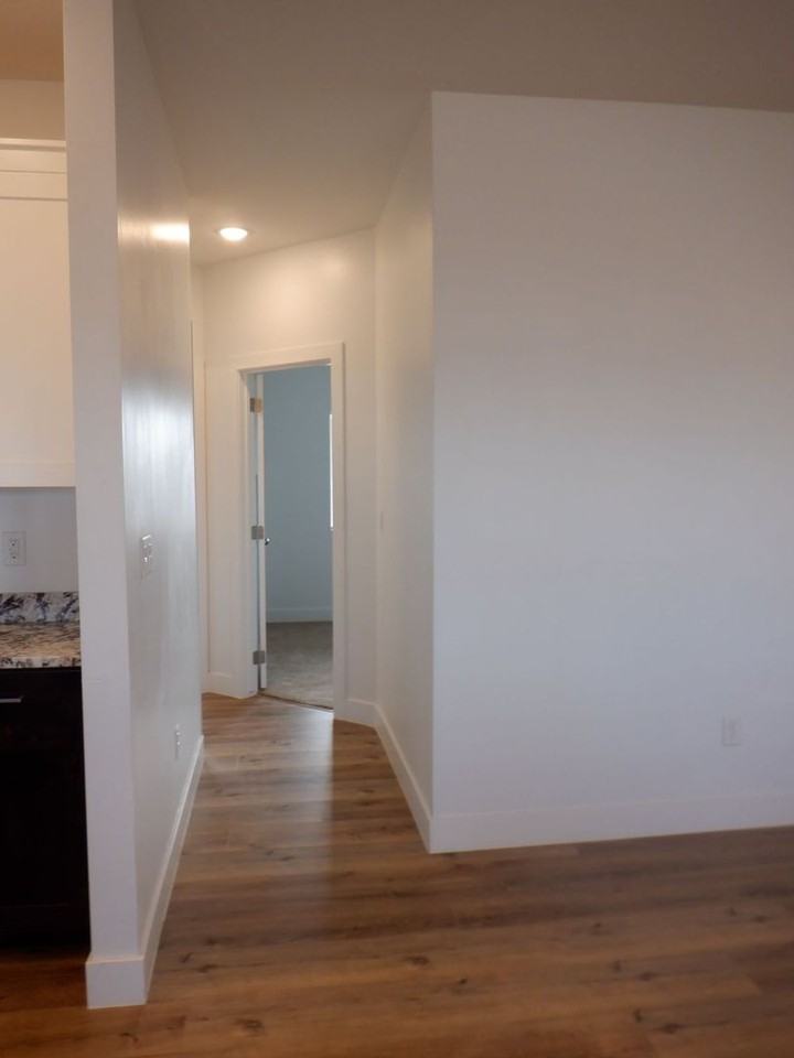 3182 W 1775 N - Photo 7 of 20