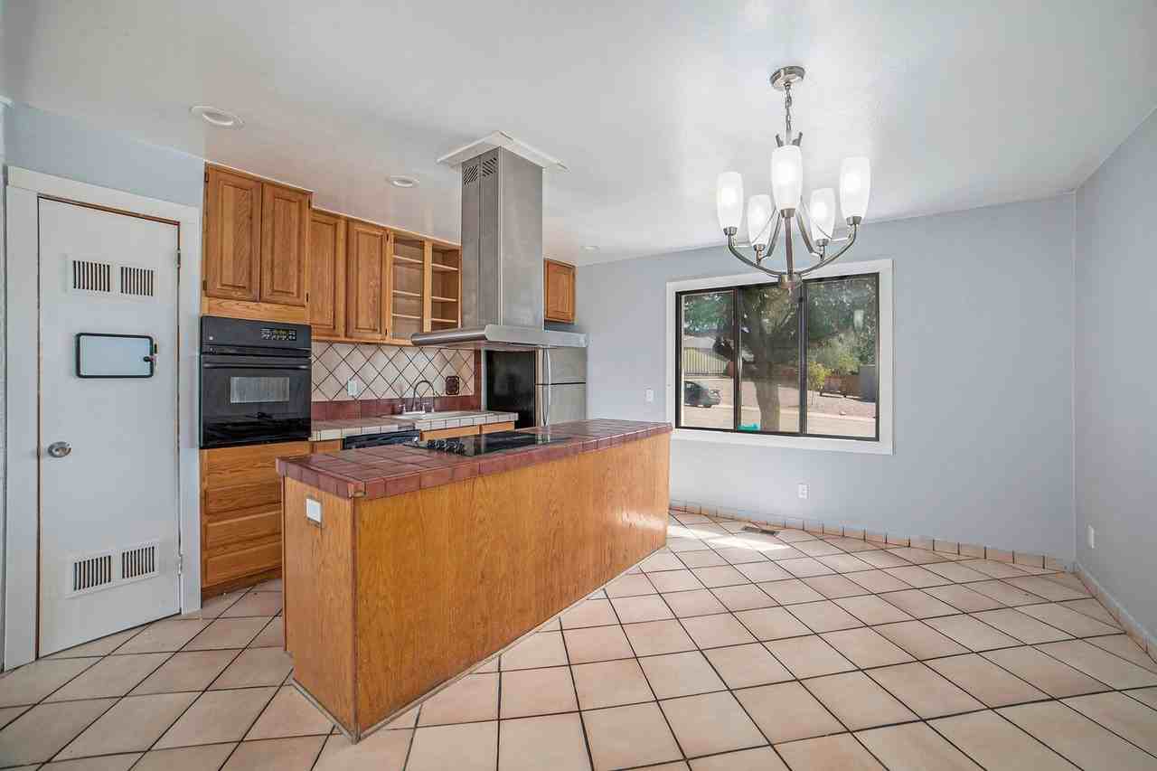 7 Robertson Rd - Photo 6 of 15