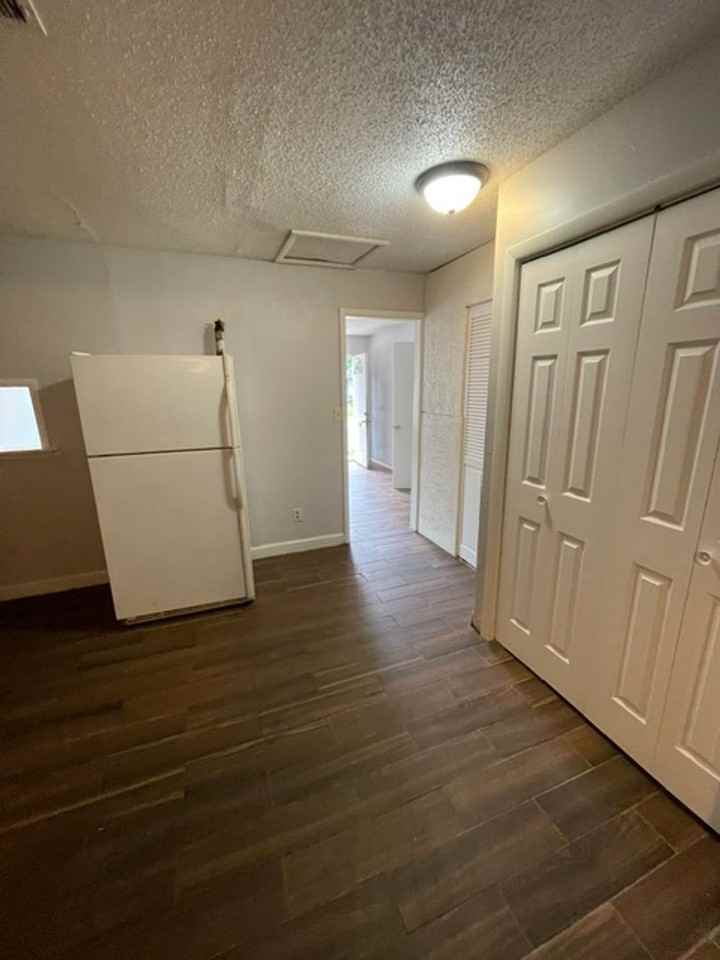 4269 S Greenhaven St - Photo 5 of 10