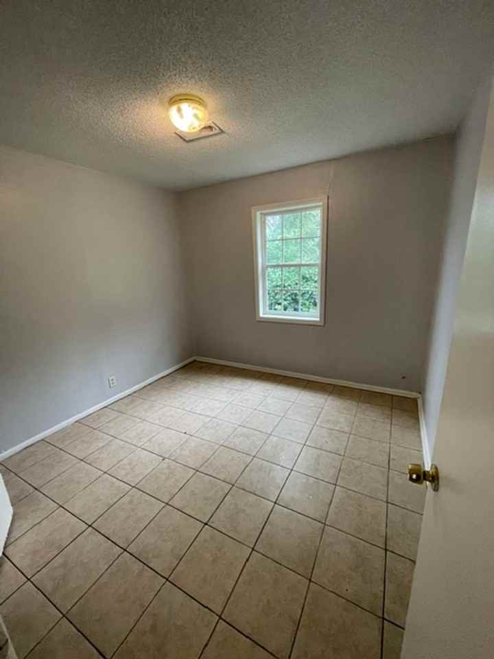 4269 S Greenhaven St - Photo 6 of 10