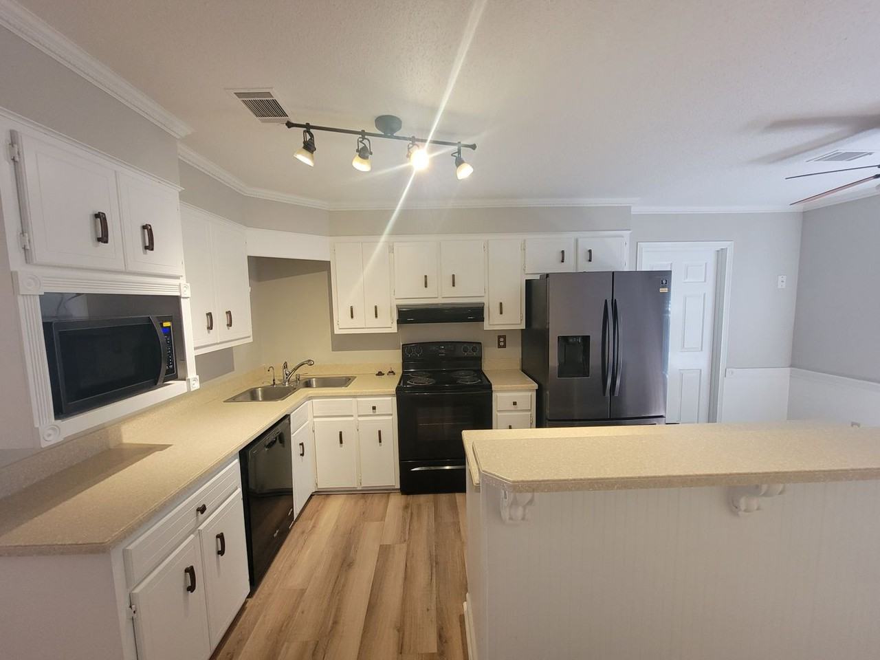 157 Moss Creek Dr - Photo 5 of 30