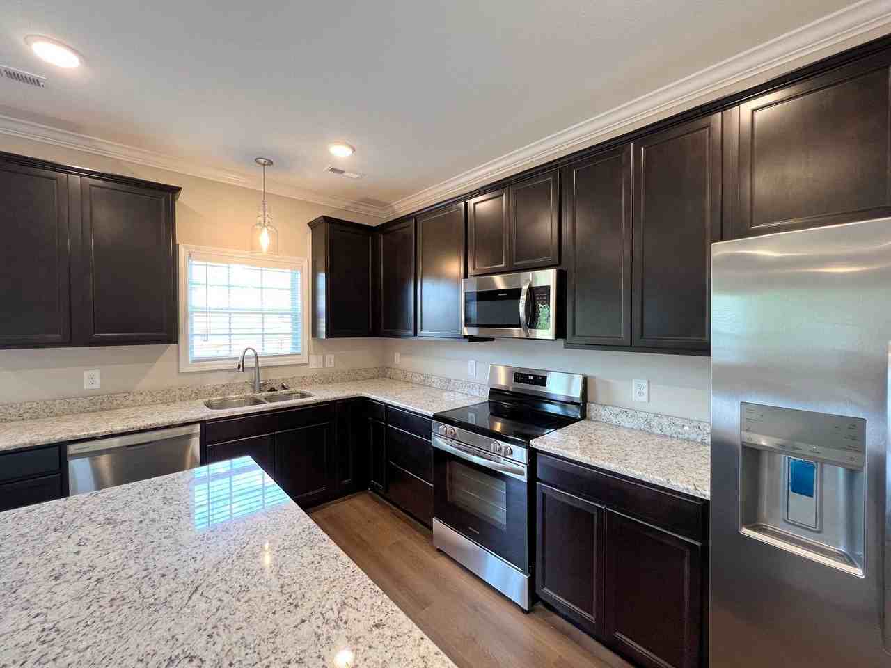 7730 Honey Oaks Rd - Photo 4 of 38