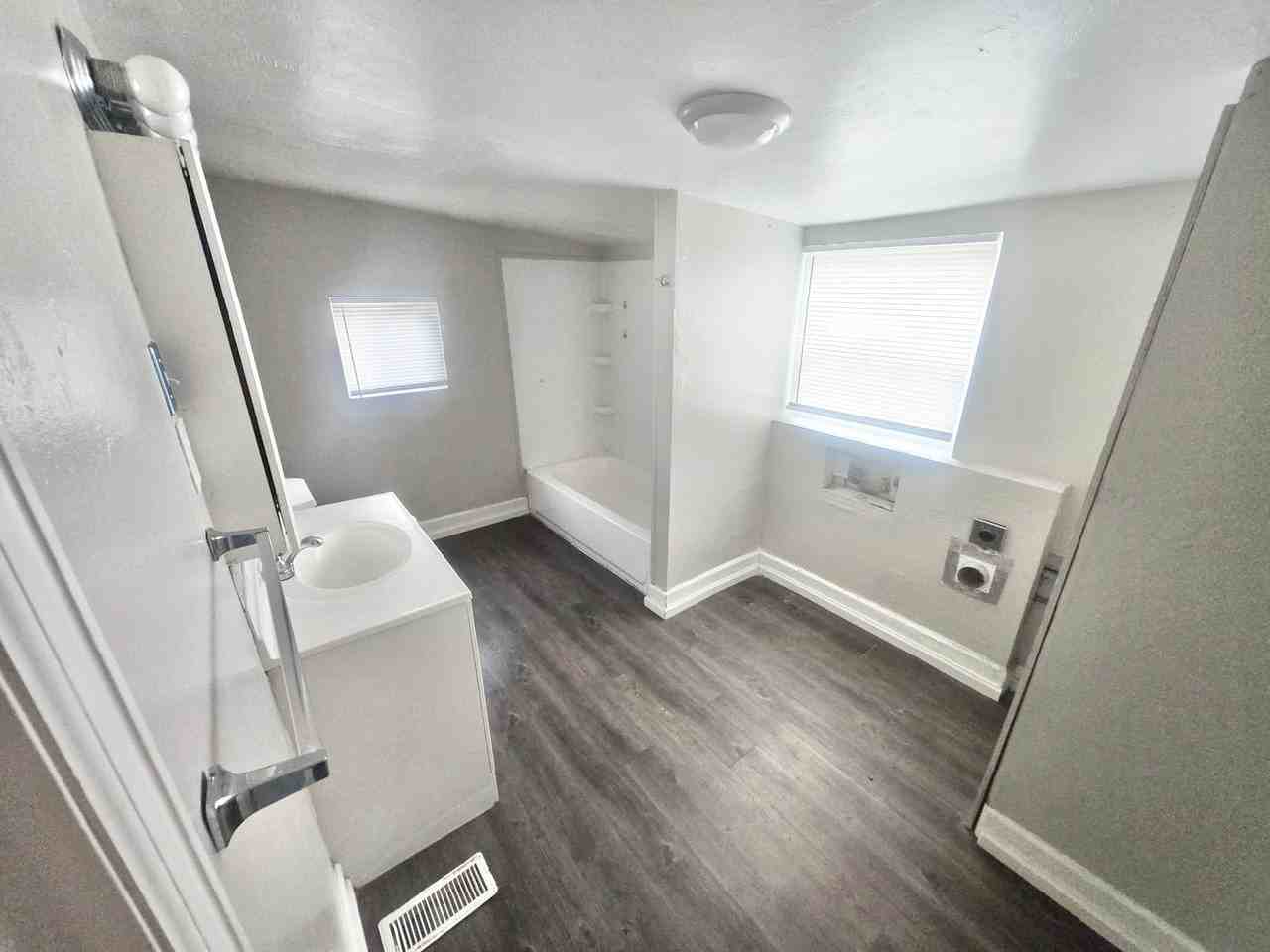 1021 E Abriendo Ave - Photo 6 of 17