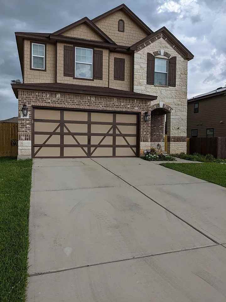 455 Gina Dr - Photo 2 of 42