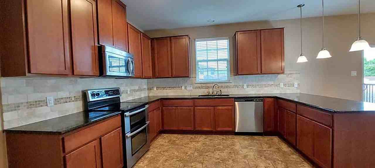 455 Gina Dr - Photo 7 of 42