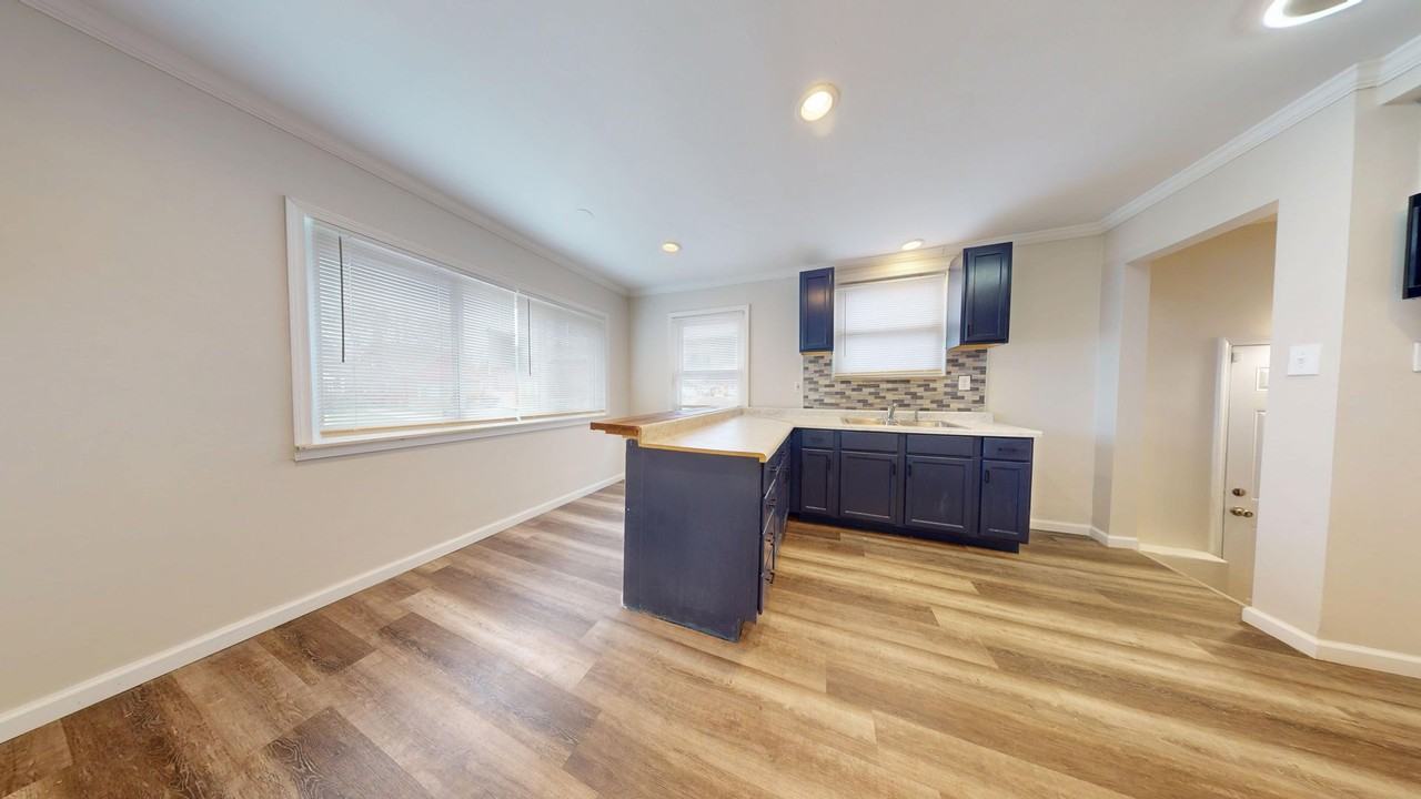 11728 Minden St - Photo 2 of 21