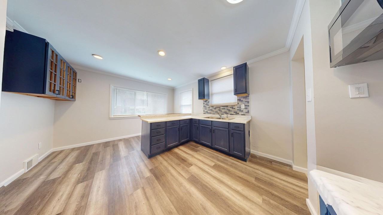11728 Minden St - Photo 3 of 21