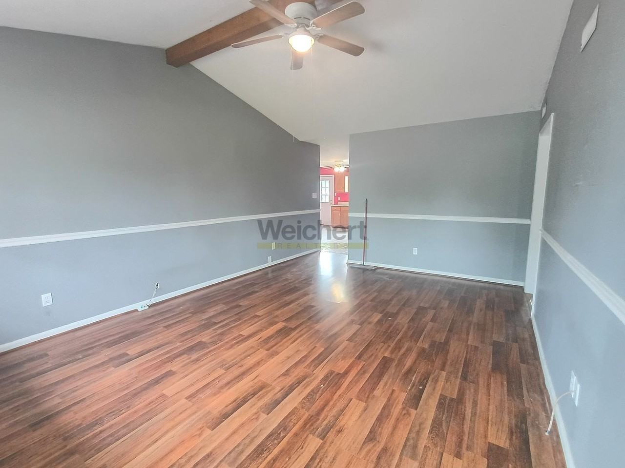 1101 N 28th St - Photo 4 of 13