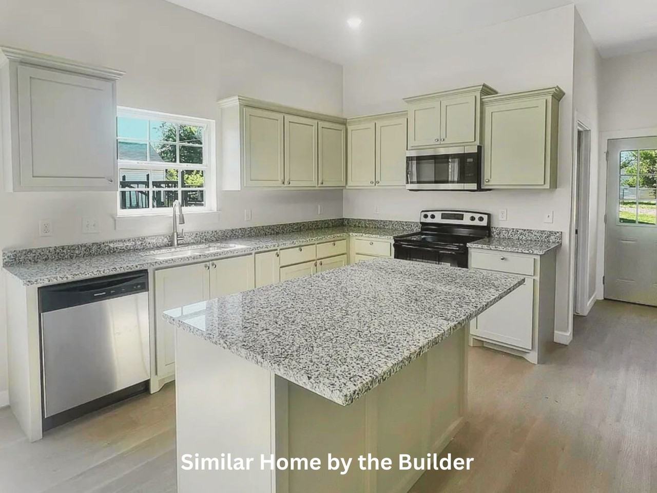 203 Sw 17th St #2 - Photo 4 of 16
