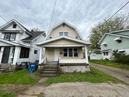 featured image of 948 White St