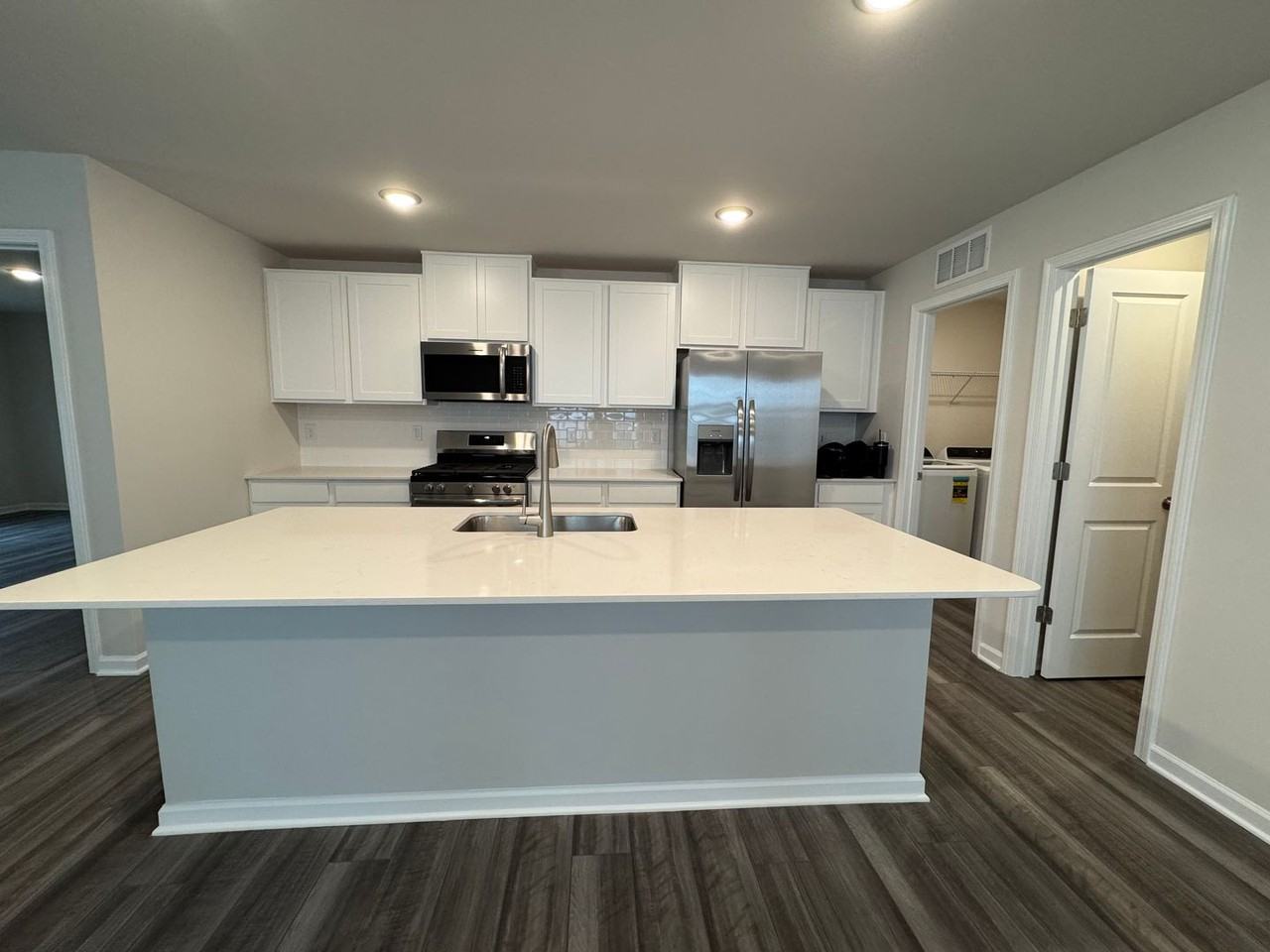 13151 Hampton Bay Ln - Photo 5 of 23