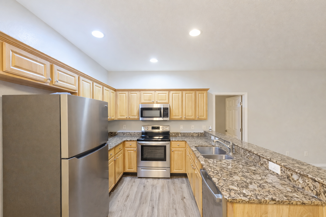 2549 River Preserve Ct - Photo 6 of 17