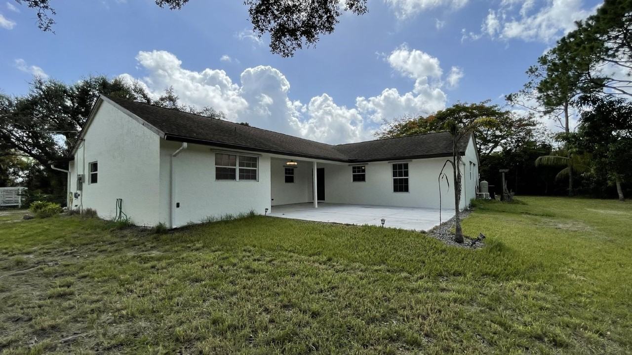 17548 32nd Ln N - Photo 5 of 27