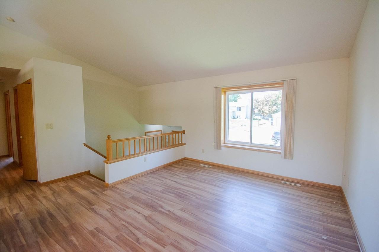 3714 10th Ave Sw - Photo 3 of 22