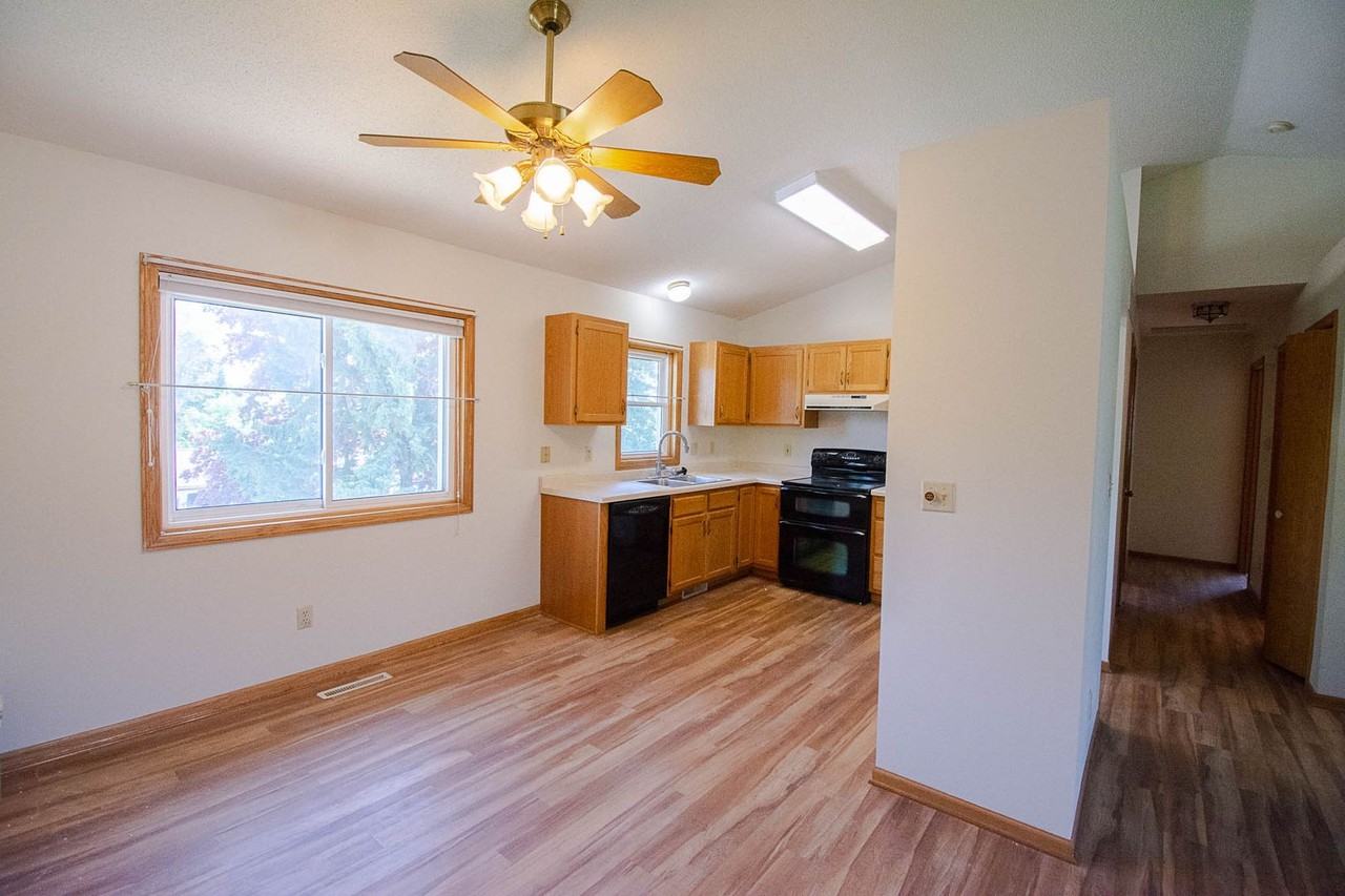 3714 10th Ave Sw - Photo 4 of 22