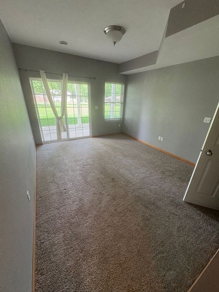 3852 Jay Ln - Photo 6 of 15