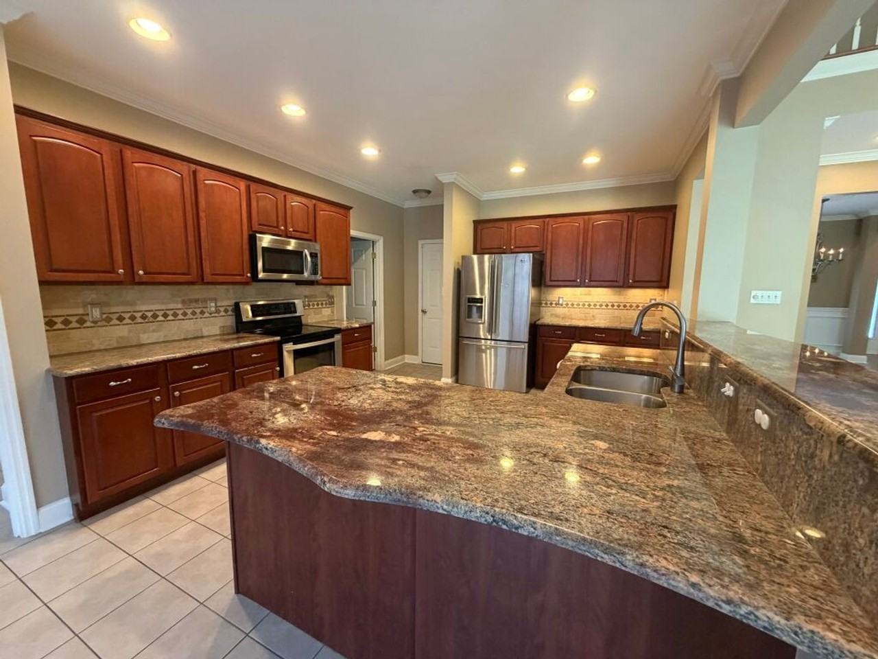 4601 Ivy Rose Dr - Photo 5 of 22