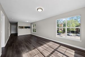 featured image of 4246 Villas Dr