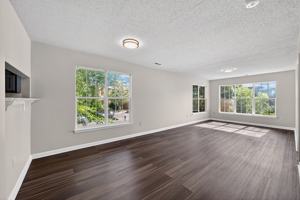 featured image of 4246 Villas Dr