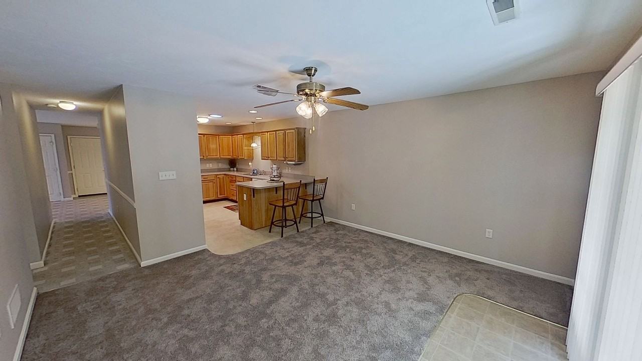 1377 Village Dr - Photo 2 of 10