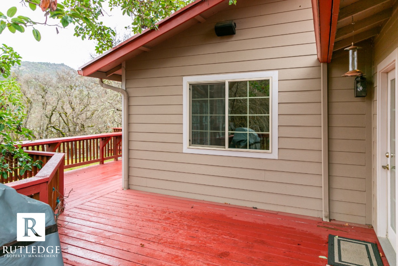 6565 Whispering Pines Ln - Photo 4 of 37