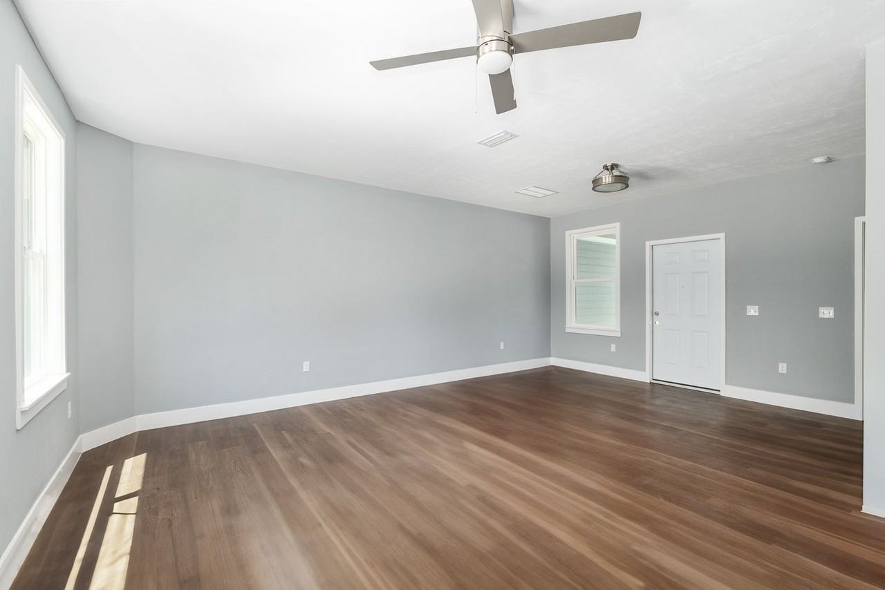 420 Nw 3rd Ave - Photo 6 of 34