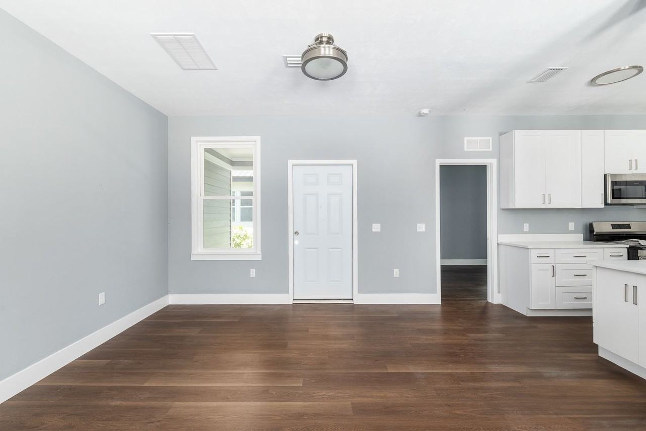420 Nw 3rd Ave - Photo 7 of 34