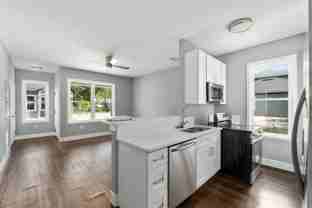 422 Nw 3rd Ave - Photo 1 of 1