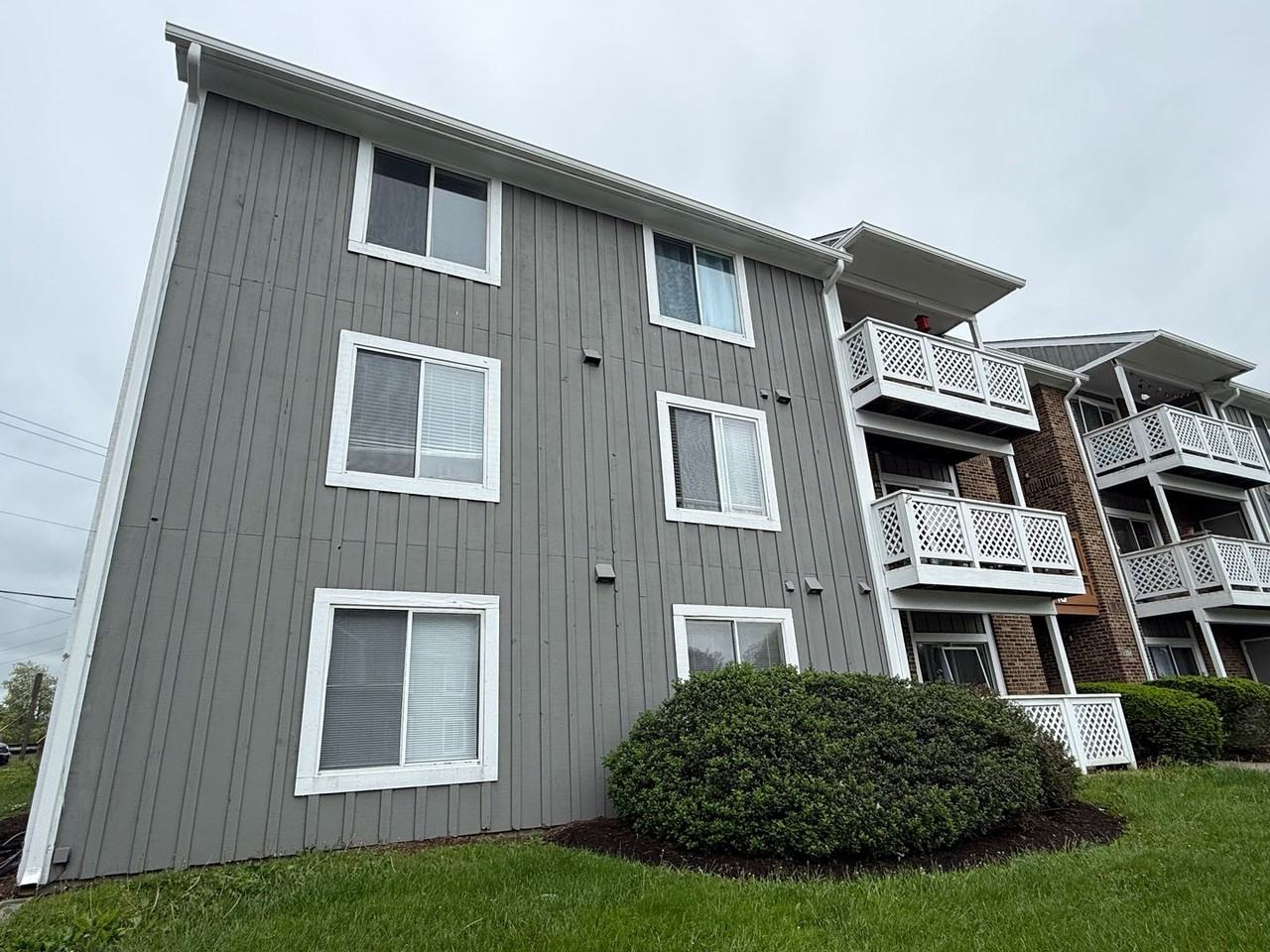 812 Cascade Ct
