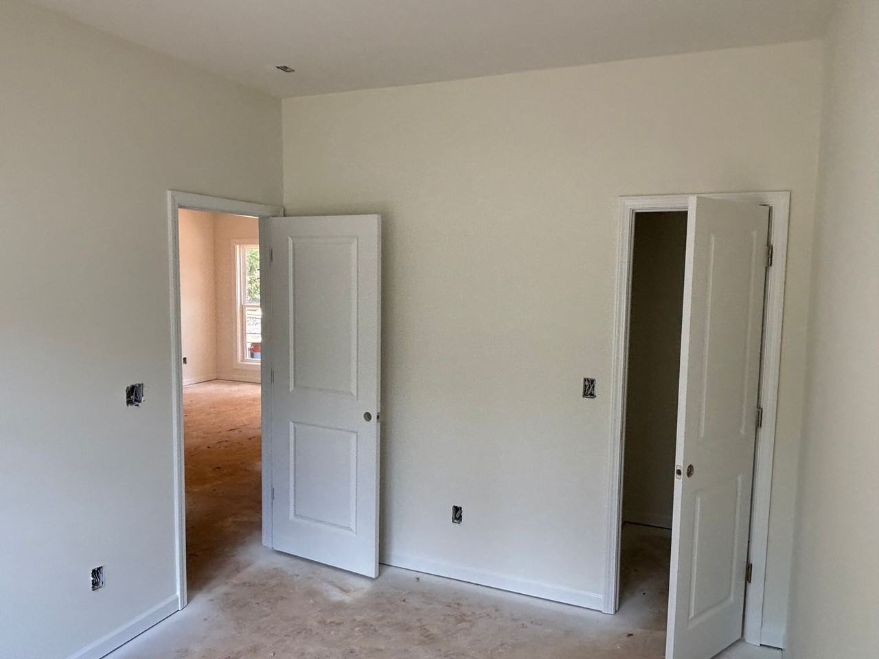 180 Long St - Photo 5 of 9