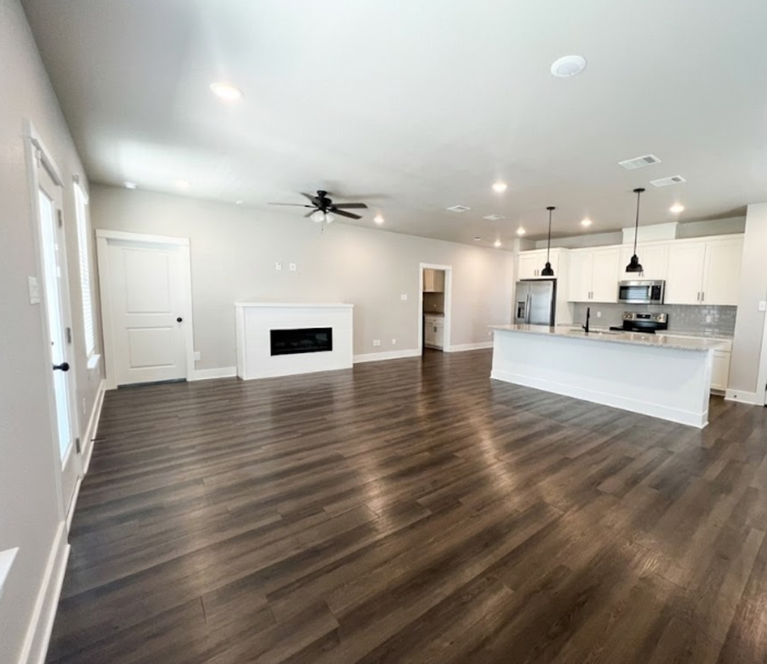 2053 Stillwell St - Photo 5 of 26