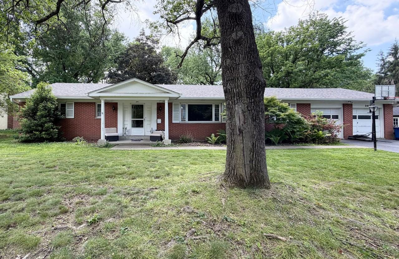 241 Croswell Rd - Photo 2 of 31