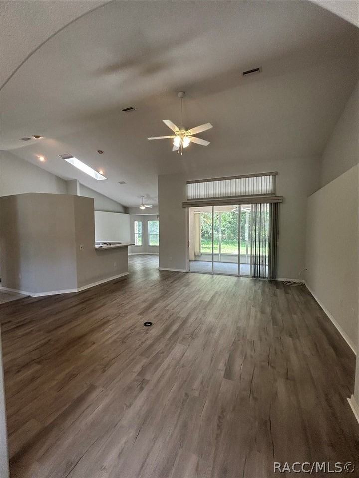 2675 N Canterbury Lake Dr - Photo 4 of 12