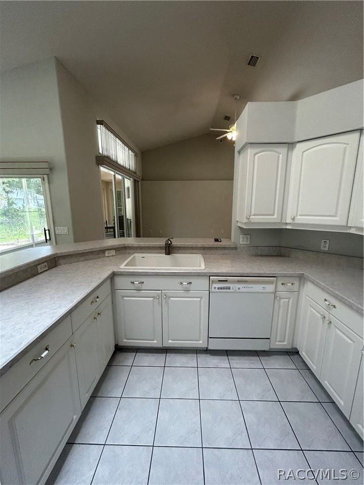 2675 N Canterbury Lake Dr - Photo 7 of 12