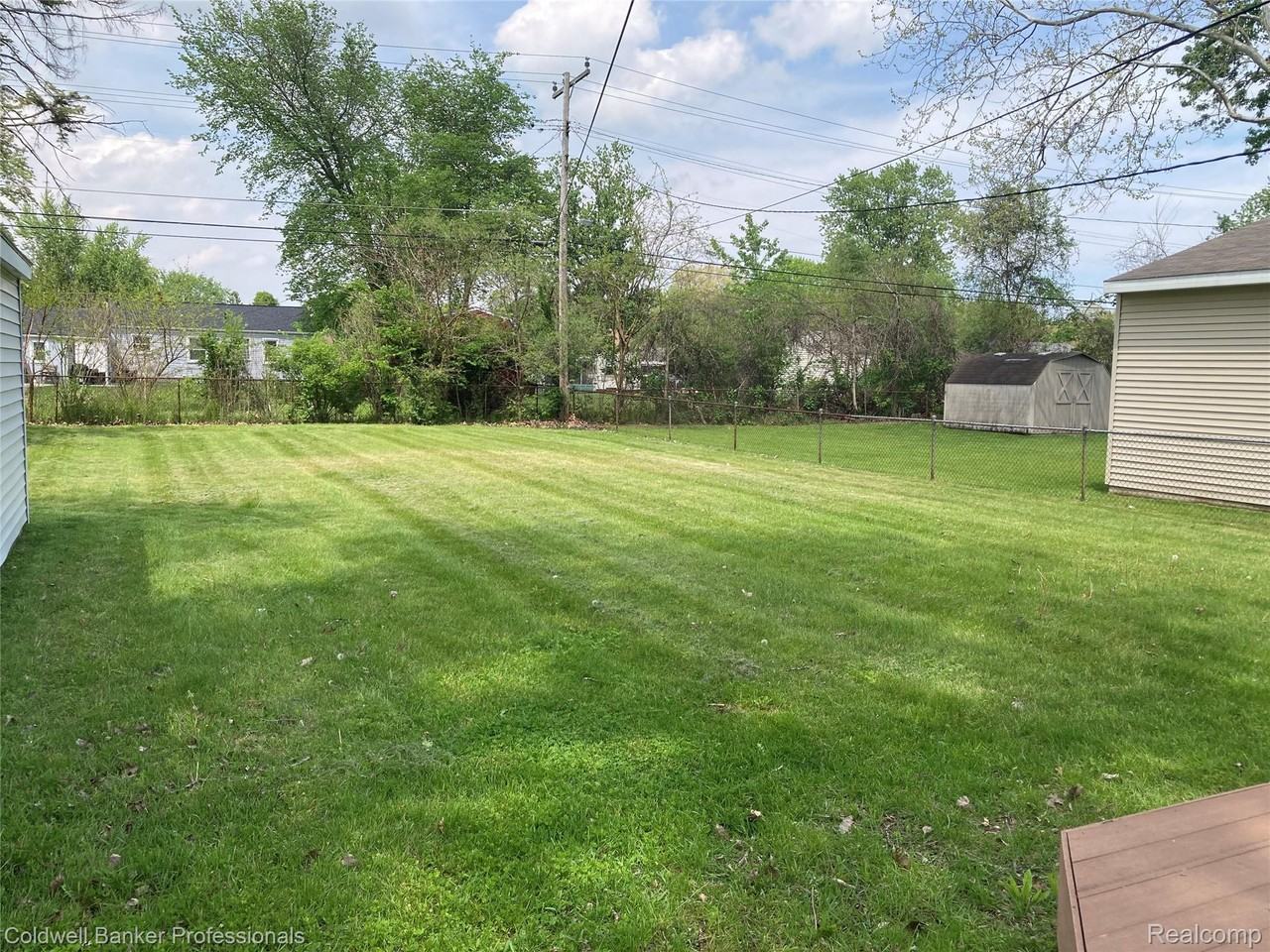 7101 Reber Dr - Photo 4 of 20