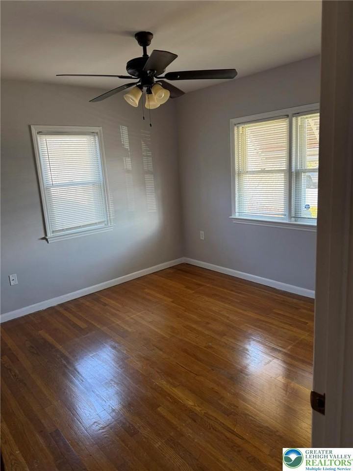 2229 Rodgers St - Photo 3 of 17