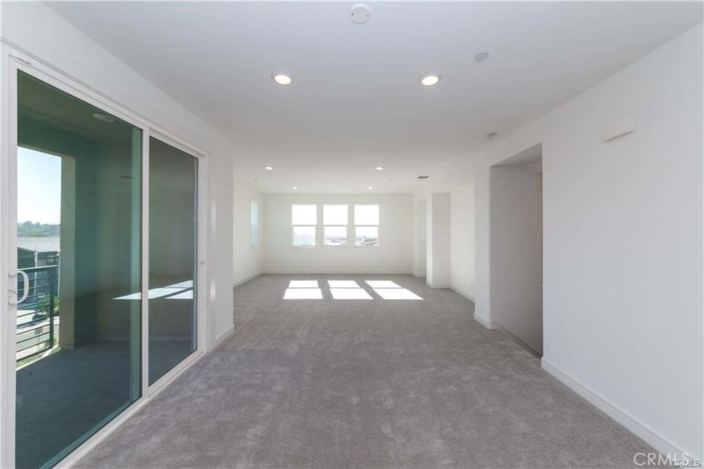 460 Palermo - Photo 3 of 12