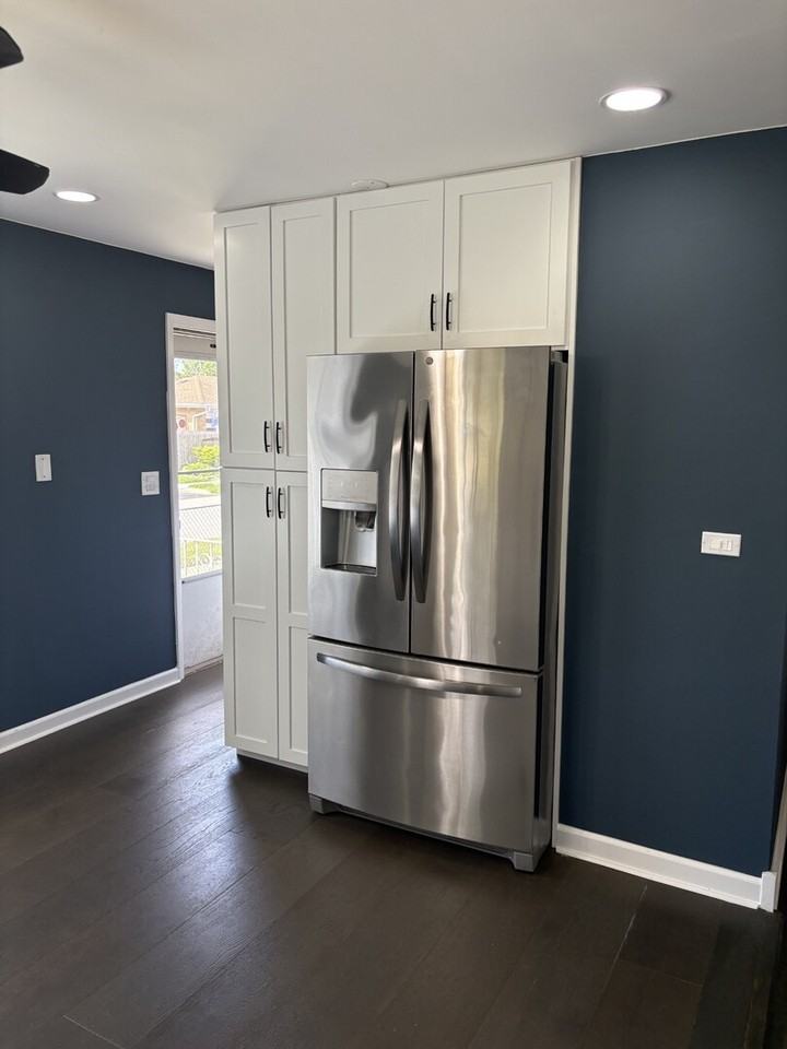 202 N Bierman Ave - Photo 6 of 18