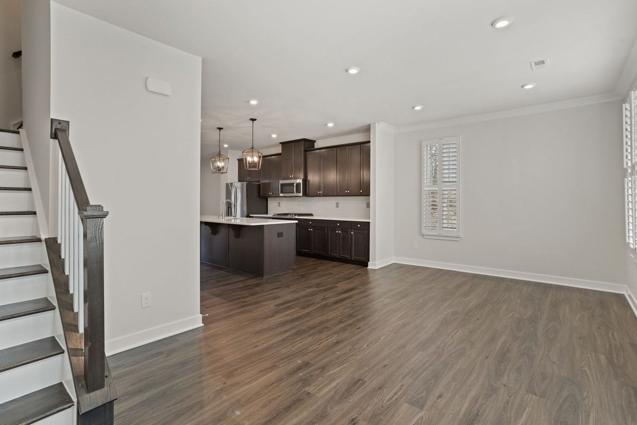 117 Eagle Wood Dr #1 - Photo 5 of 25