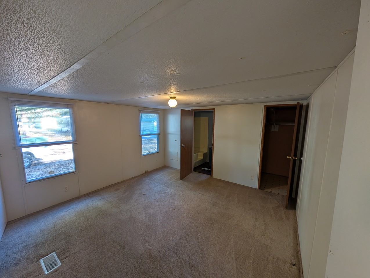 28 Ransdell Way #1 - Photo 3 of 5