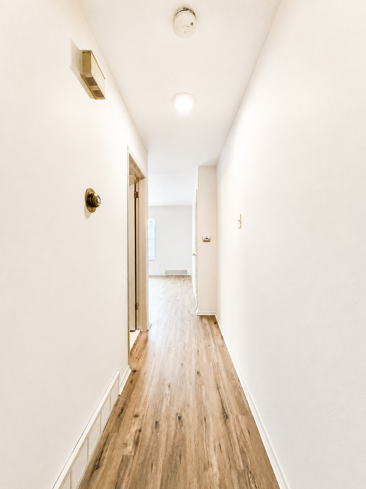7422 Gravois Avenue #2B - Photo 7 of 8