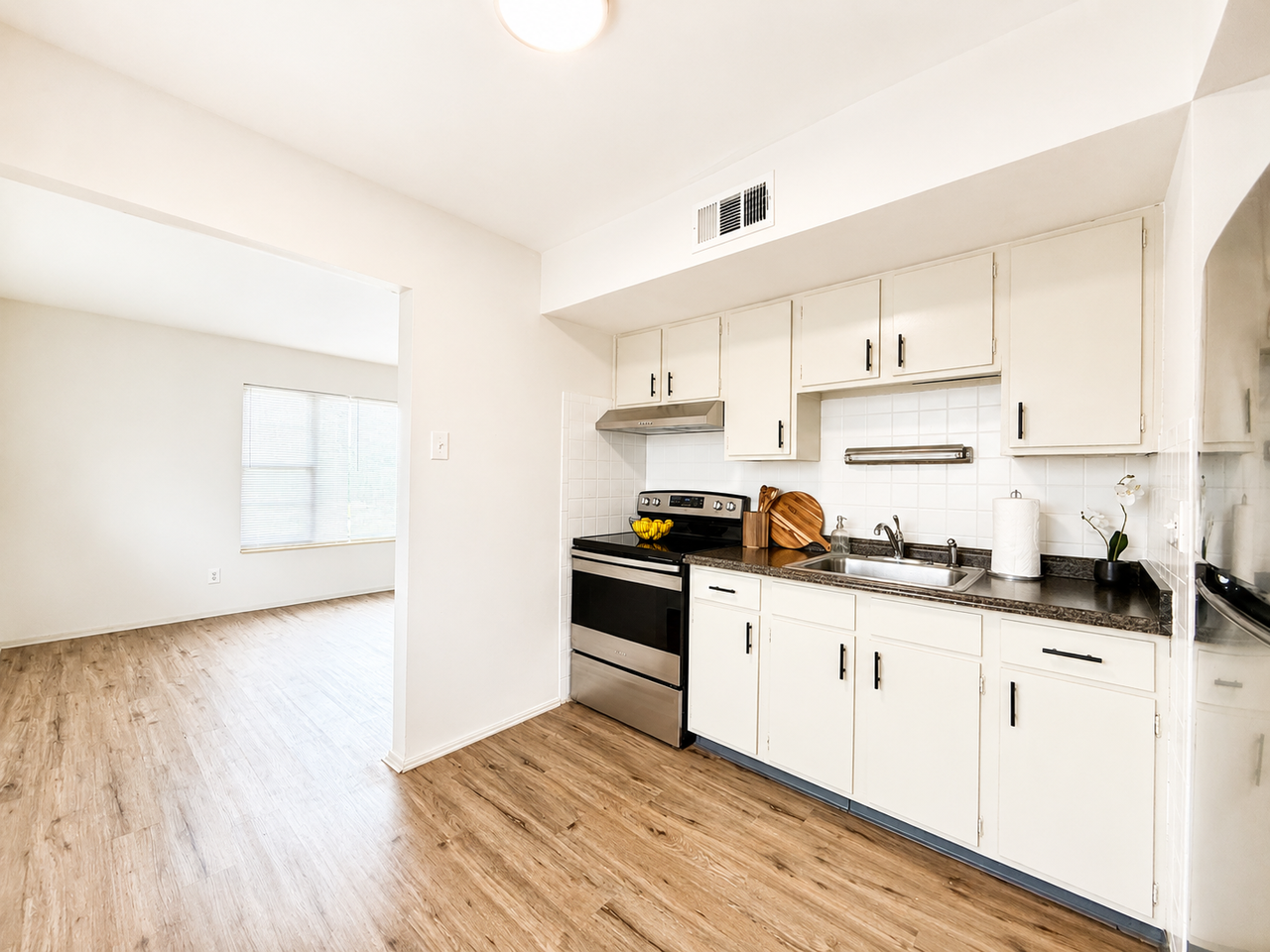 7422 Gravois Avenue #2B - Photo 2 of 8