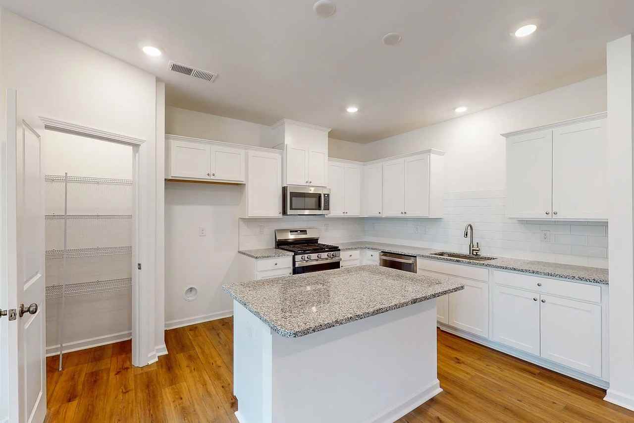 2752 Yeager Dr #1 - Photo 2 of 18