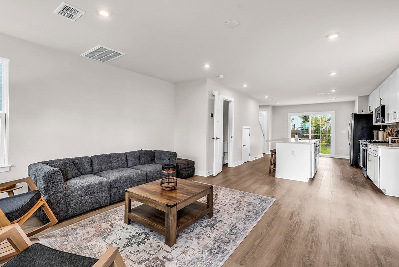 2504 Rowyn St #1 - Photo 3 of 10