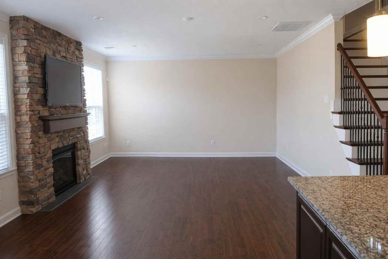 131 Sand Spur Dr #1 - Photo 4 of 13