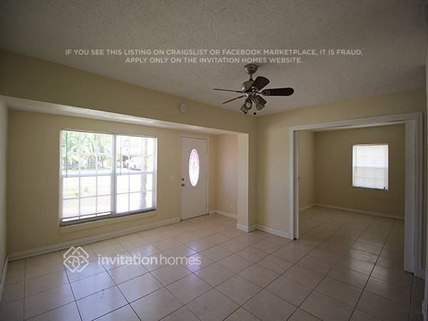 5217 Ne 2nd Ave - Photo 4 of 13
