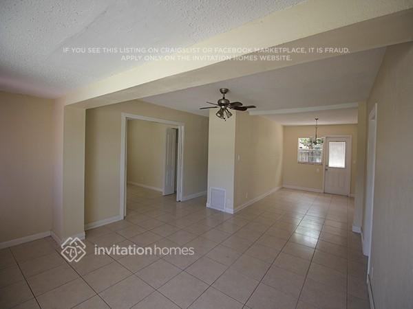 5217 Ne 2nd Ave - Photo 6 of 13