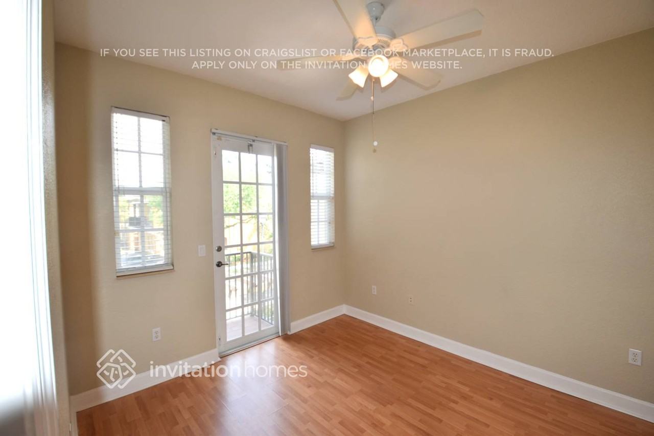 8668 Blaze Ct - Photo 4 of 17