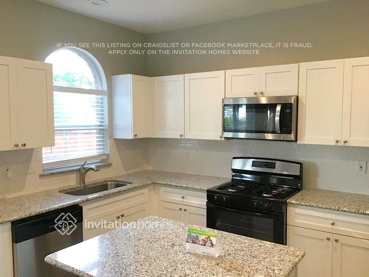 8633 Fernhill Dr - Photo 4 of 9